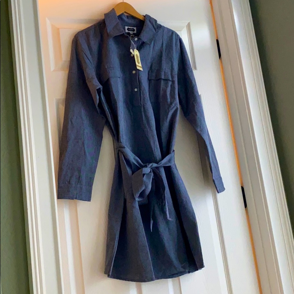 Shirt dress